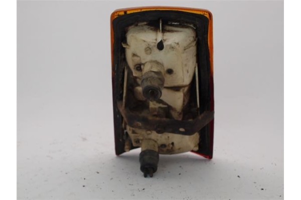 Recambio de piloto trasero derecho para renault 6 (118_) referencia OEM IAM 7701016868  