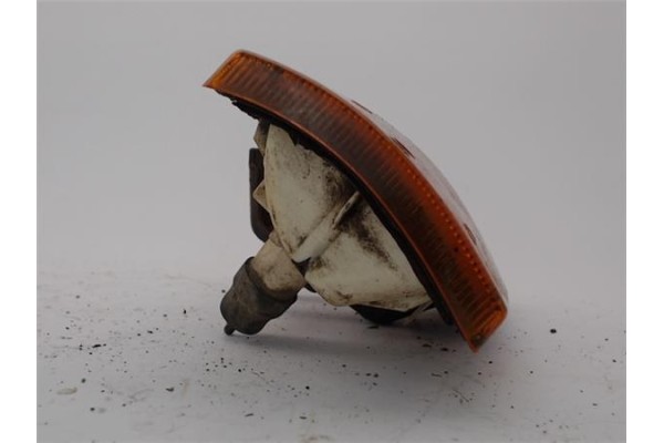 Recambio de piloto trasero derecho para renault 6 (118_) referencia OEM IAM 7701016868  