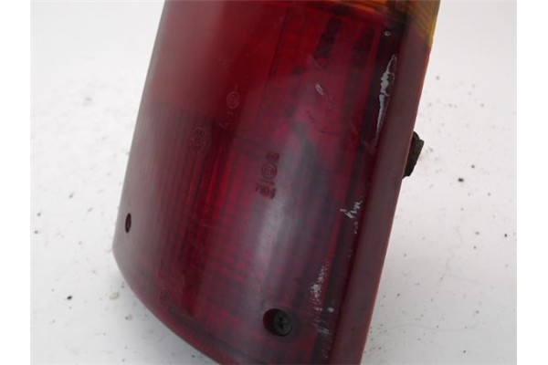 Recambio de piloto trasero derecho para renault 6 (118_) referencia OEM IAM 7701016868  