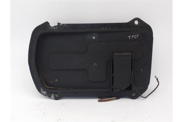 Recambio de piloto trasero izquierdo para seat 128 referencia OEM IAM SE-01742  