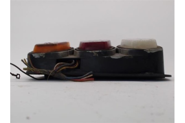 Recambio de piloto trasero izquierdo para seat 128 referencia OEM IAM SE-01742  