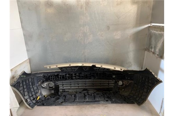 Recambio de paragolpes delantero para renault scenic ii (jm) 1.4 authentique referencia OEM IAM 7701477299  