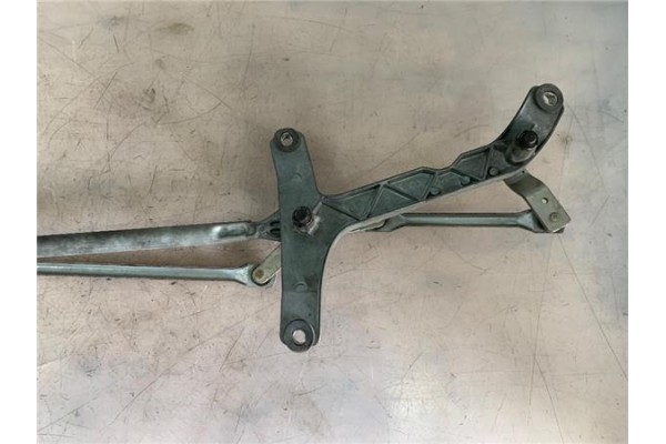 Recambio de brazo limpiaparabrisas delantero para mercedes-benz vito furgón (639) 2.1 111cdi referencia OEM IAM A6398200040  