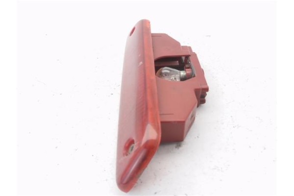 Recambio de luz central de freno para peugeot expert furgón (vf3a_, vf3u_, vf3x_) 2.0 hdi 120 referencia OEM IAM 6351Z9 14000023