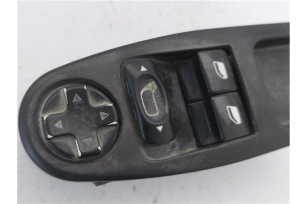 Recambio de mando elevalunas delantero izquierdo para peugeot expert furgón (vf3a_, vf3u_, vf3x_) 2.0 hdi 120 referencia OEM IAM