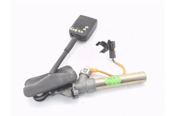 Recambio de anclaje cinturon delantero derecho para peugeot partner furgón (5) 1.9 d referencia OEM IAM 8972S2 542346511A 