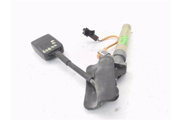 Recambio de anclaje cinturon delantero derecho para peugeot partner furgón (5) 1.9 d referencia OEM IAM 8972S2 542346511A 