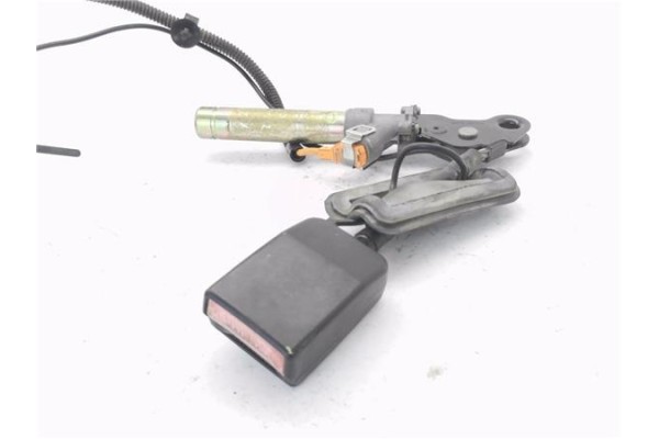 Recambio de anclaje cinturon delantero izquierdo para peugeot partner furgón (5) 1.9 d referencia OEM IAM 8972S1 0410200 5423475