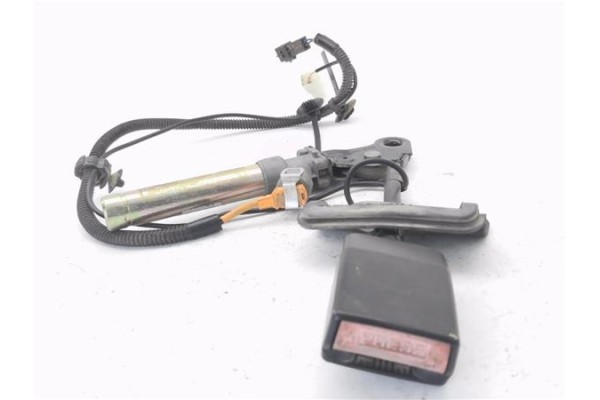 Recambio de anclaje cinturon delantero izquierdo para peugeot partner furgón (5) 1.9 d referencia OEM IAM 8972S1 0410200 5423475