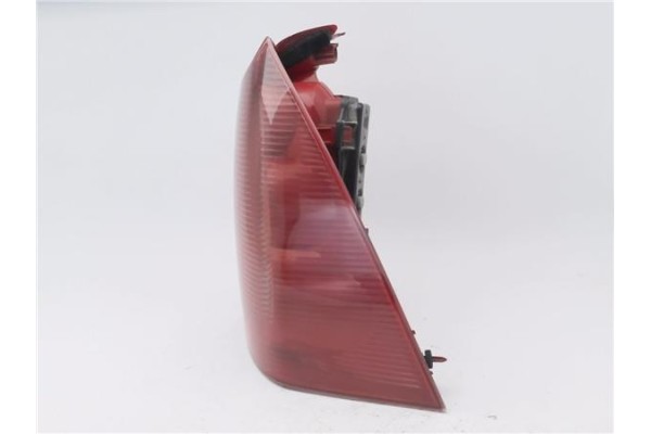 Recambio de piloto trasero derecho para peugeot 307 break / sw (s1) 2.0 hdi 110 referencia OEM IAM 6351Q6  