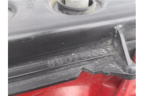 Recambio de piloto trasero derecho para peugeot 307 break / sw (s1) 2.0 hdi 110 referencia OEM IAM 6351Q6  