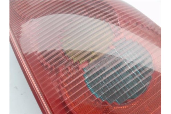 Recambio de piloto trasero derecho para peugeot 307 break / sw (s1) 2.0 hdi 110 referencia OEM IAM 6351Q6  