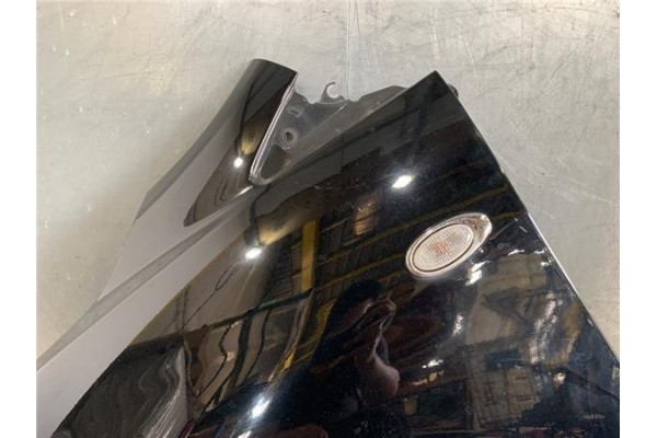 Recambio de aleta delantero izquierda para mazda 5 2.0 referencia OEM IAM C23552211C  