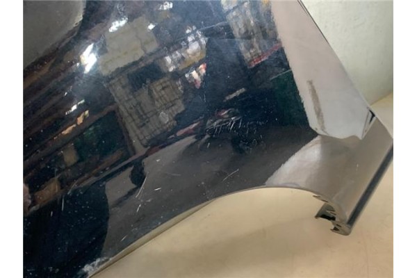 Recambio de aleta delantero izquierda para mazda 5 2.0 referencia OEM IAM C23552211C  