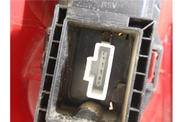 Recambio de piloto trasero derecho para peugeot 307 break / sw (s1) 1.6 16v referencia OEM IAM 6351Q6  