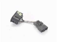 Recambio de mando elevalunas delantero izquierdo para opel corsa b 1.4 i referencia OEM IAM 90482477 3930716 