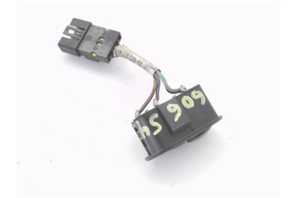 Recambio de mando elevalunas delantero izquierdo para opel corsa b 1.4 i referencia OEM IAM 90482477 3930716 