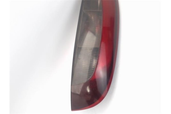 Recambio de piloto trasero derecho para opel corsa c 1.4 referencia OEM IAM 09114337 89302181 