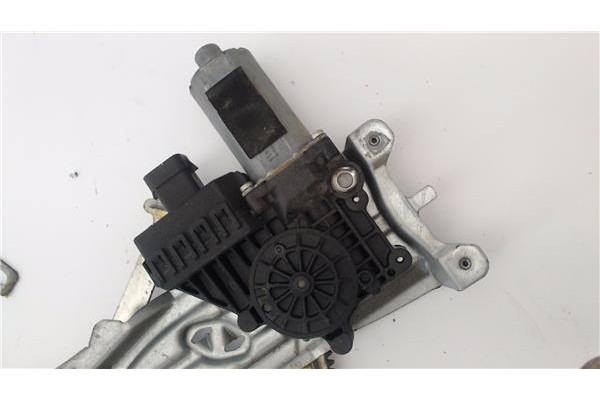 Recambio de mecanismo elevalunas delantero derecho para opel zafira 1.9 cdti referencia OEM IAM 5140084  