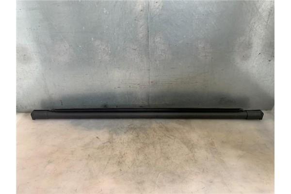 Recambio de bandeja trasero para opel combo (corsa c) 1.3 cdti 16v referencia OEM IAM 1707809  