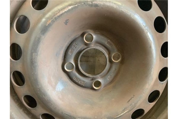 Recambio de llanta para opel combo (corsa c) 1.3 cdti 16v referencia OEM IAM 13186603  