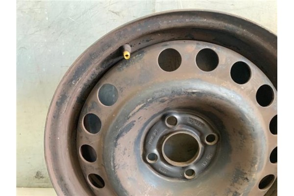 Recambio de llanta para opel combo (corsa c) 1.3 cdti 16v referencia OEM IAM 13186603  
