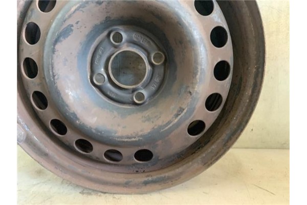 Recambio de llanta para opel combo (corsa c) 1.3 cdti 16v referencia OEM IAM 13186603  