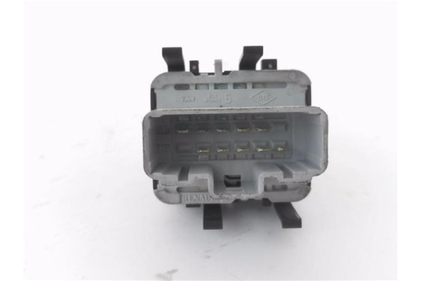 Recambio de mando elevalunas delantero izquierdo para renault espace iv (jk0) 2.2 dci (jk0h) referencia OEM IAM 8200015089 82000