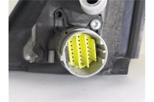 Recambio de retrovisor electrico derecho para renault espace iv (jk0) 2.2 dci (jk0h) referencia OEM IAM 7701053700 E9014181 