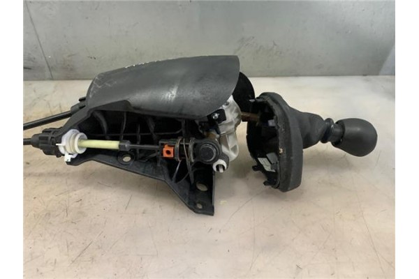 Recambio de palanca de cambio para renault master iii combi 2.3 l1h1 3,0t referencia OEM IAM 349012637R  