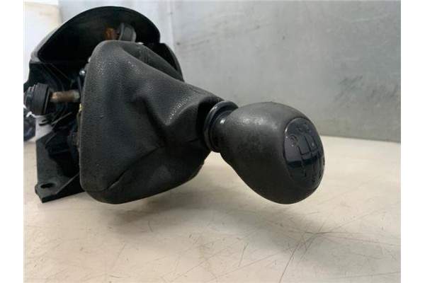 Recambio de palanca de cambio para renault master iii combi 2.3 l1h1 3,0t referencia OEM IAM 349012637R  
