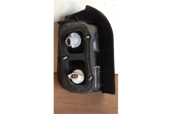 Recambio de piloto trasero derecho para hyundai galloper santamo 2.0 referencia OEM IAM 92402M2  