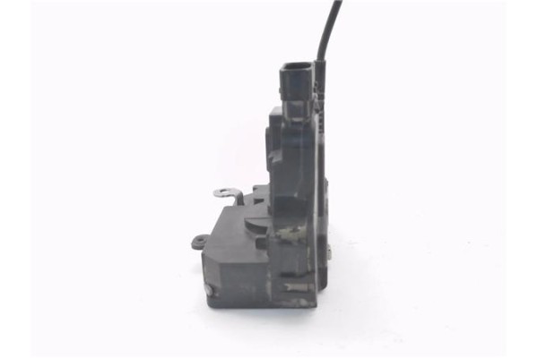 Recambio de cierre electromagnetico delantero izquierdo para opel corsa d 1.3 cdti referencia OEM IAM 13258271 325407955 