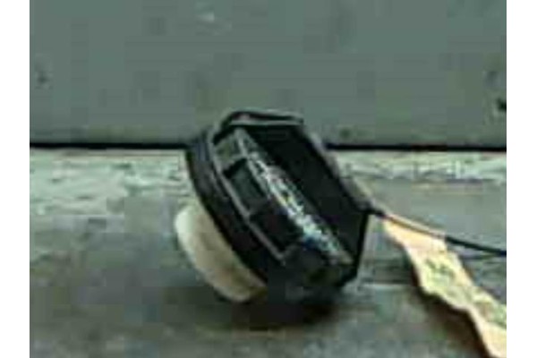 Recambio de tapon combustible para kia rio (2005) 1.6 cvvt referencia OEM IAM   