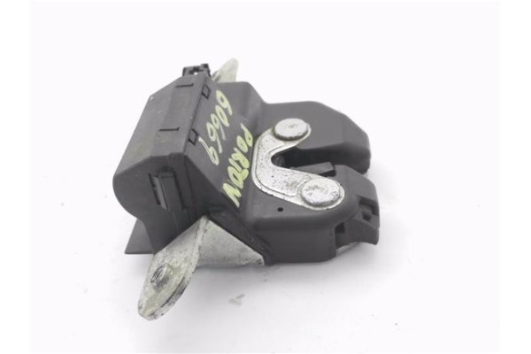 Recambio de cierre electromagnetico porton para opel corsa d 1.3 cdti referencia OEM IAM 55701971  