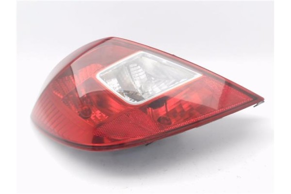 Recambio de piloto trasero izquierdo para opel corsa d 1.3 cdti referencia OEM IAM 13269050 89318811 