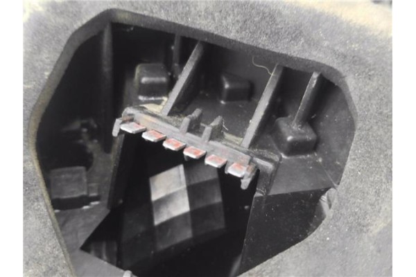 Recambio de piloto trasero izquierdo para opel corsa d 1.3 cdti referencia OEM IAM 13269050 89318811 