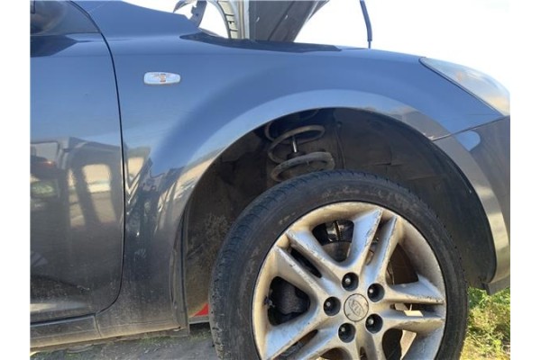 Recambio de aleta delantero derecha para kia ceed sportswagon (ed) 2.0 emotion referencia OEM IAM 663211H010  