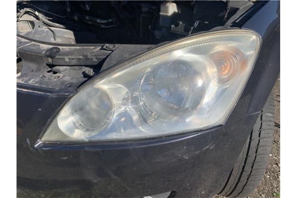Recambio de faro delantero izquierdo para kia ceed sportswagon (ed) 2.0 emotion referencia OEM IAM 921011H000  