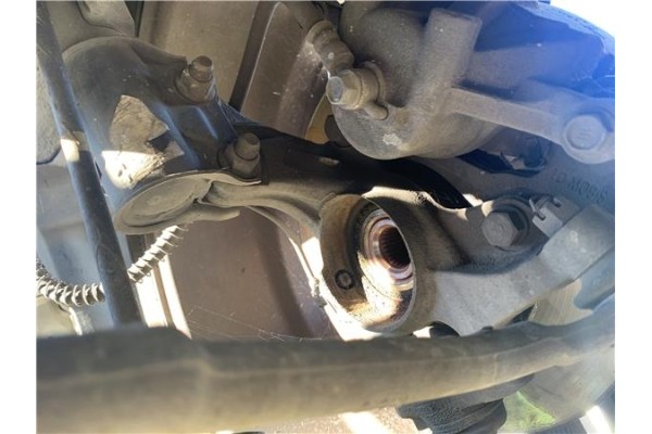 Recambio de mangueta delantero derecha para kia ceed sportswagon (ed) 2.0 emotion referencia OEM IAM 517161H500  