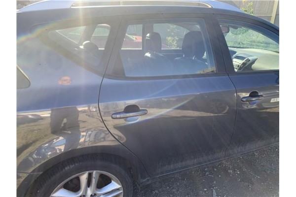 Recambio de puerta trasero derecha para kia ceed sportswagon (ed) 2.0 emotion referencia OEM IAM 770041H500  