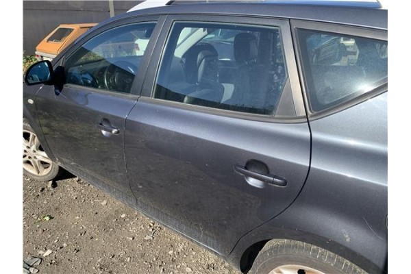 Recambio de puerta trasero izquierda para kia ceed sportswagon (ed) 2.0 emotion referencia OEM IAM 770031H500  