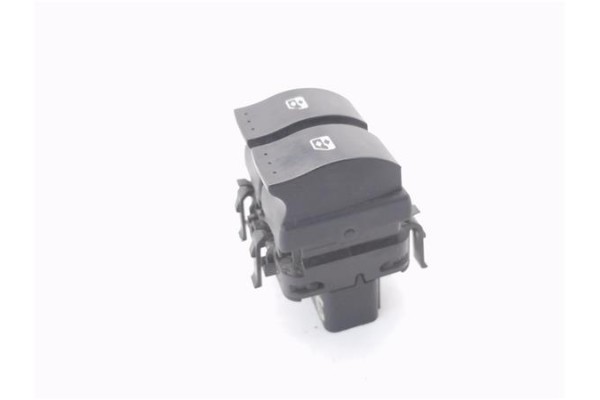 Recambio de mando elevalunas delantero izquierdo para renault clio ii (xbo) 1.5d dci 80cv referencia OEM IAM 060045C  