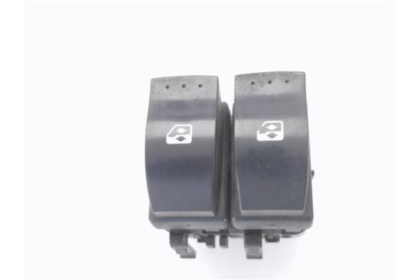 Recambio de mando elevalunas delantero izquierdo para renault clio ii (xbo) 1.5d dci 80cv referencia OEM IAM 060045C  