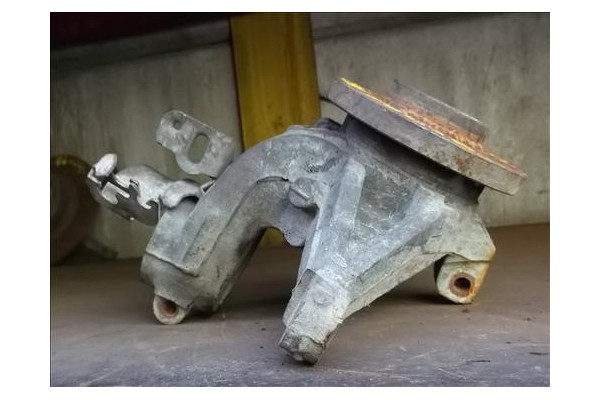 Recambio de mangueta delantero derecha para citroen berlingo 1.9 d (mfdjy) referencia OEM IAM   