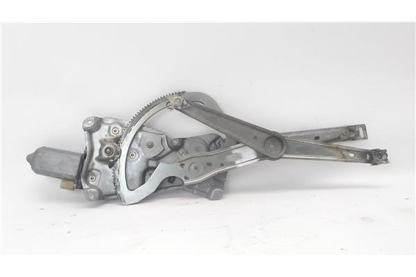 Recambio de mecanismo elevalunas delantero derecho para bmw serie 3 berlina (e36) referencia OEM IAM 130821278  
