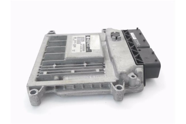 Recambio de centralita para hyundai i20 (pb) 1.2 referencia OEM IAM 3911003345 9030933220KD 