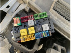 Recambio de caja fusibles/rele para mercedes-benz vito furgón (447) 2.1 114/116 cdi, 119 cdi/bt 4x4 extralang (447.605) referenc