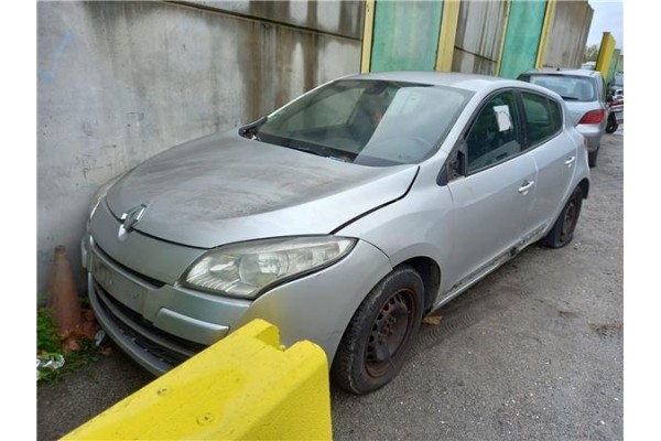 renault megane iii berlina 5p (2008) del año 
