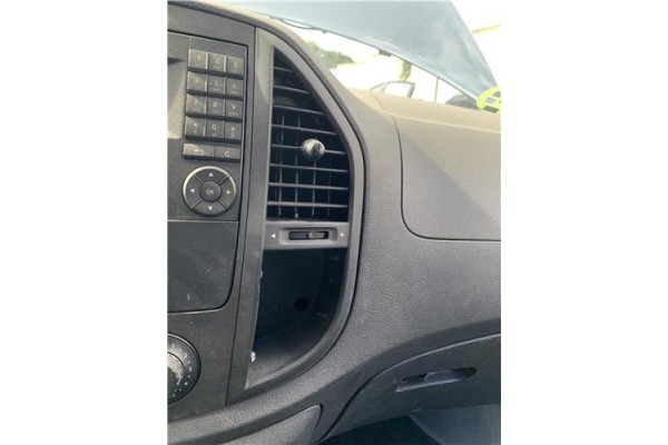 Recambio de rejilla entrada de aire para mercedes-benz vito furgón (447) 2.1 114/116 cdi, 119 cdi/bt 4x4 extralang (447.605) ref